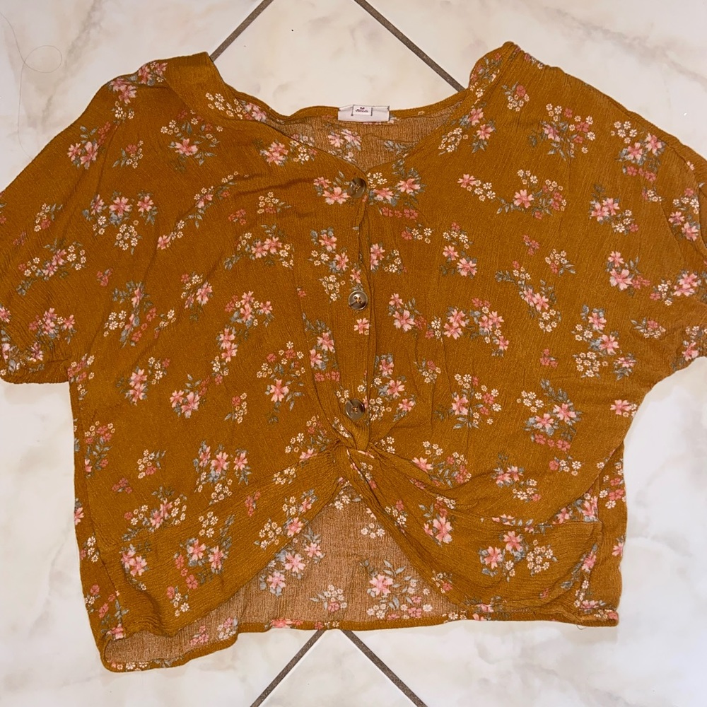 Yellow Cropped Button Up Top- Medium